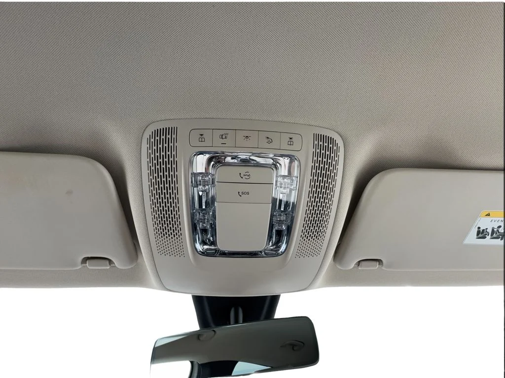 Used 2022 White Mercedes-Benz GLA 250 image 41