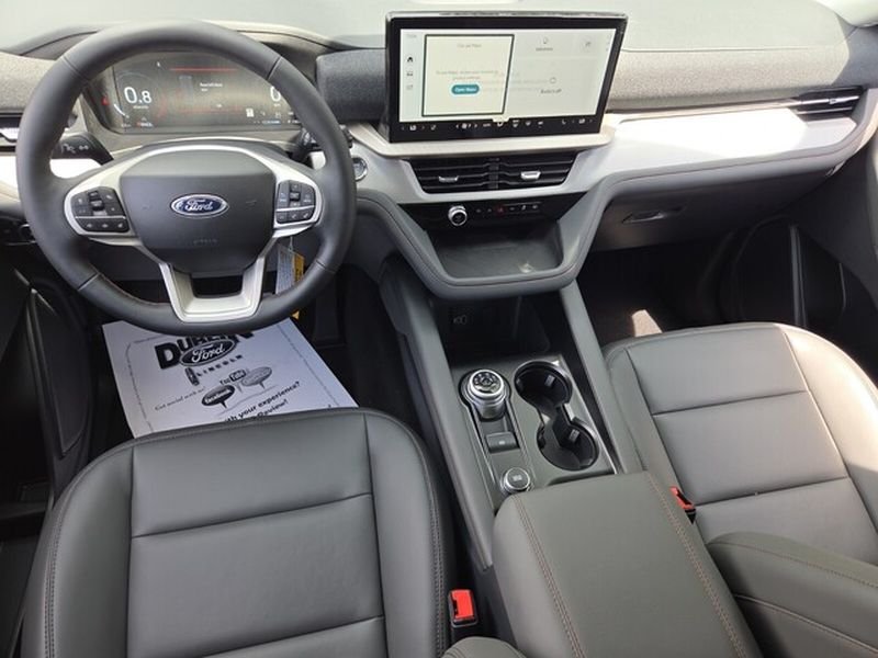New 2026 Star White Metallic Tri-Coat Ford Active image 12