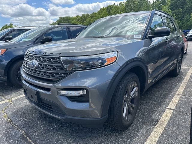 Used 2023 Carbonized Gray Metallic Ford XLT image 3