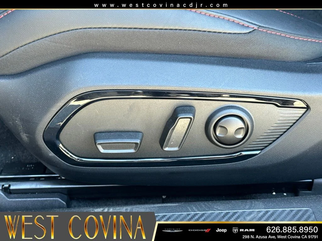 New 2026 Diamond Black Crystal Pearlcoat Dodge Scat Pack image 22