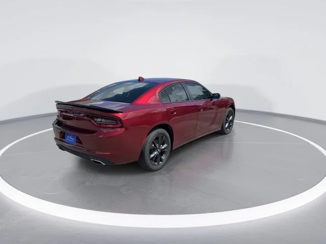 Used 2023 Red Dodge SXT image 6