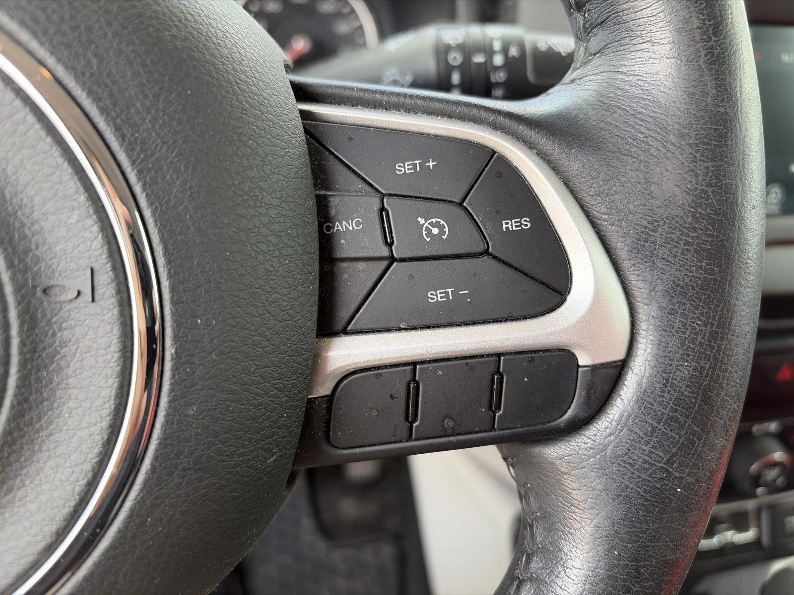 Used 2019 Black Clearcoat Jeep Latitude image 18