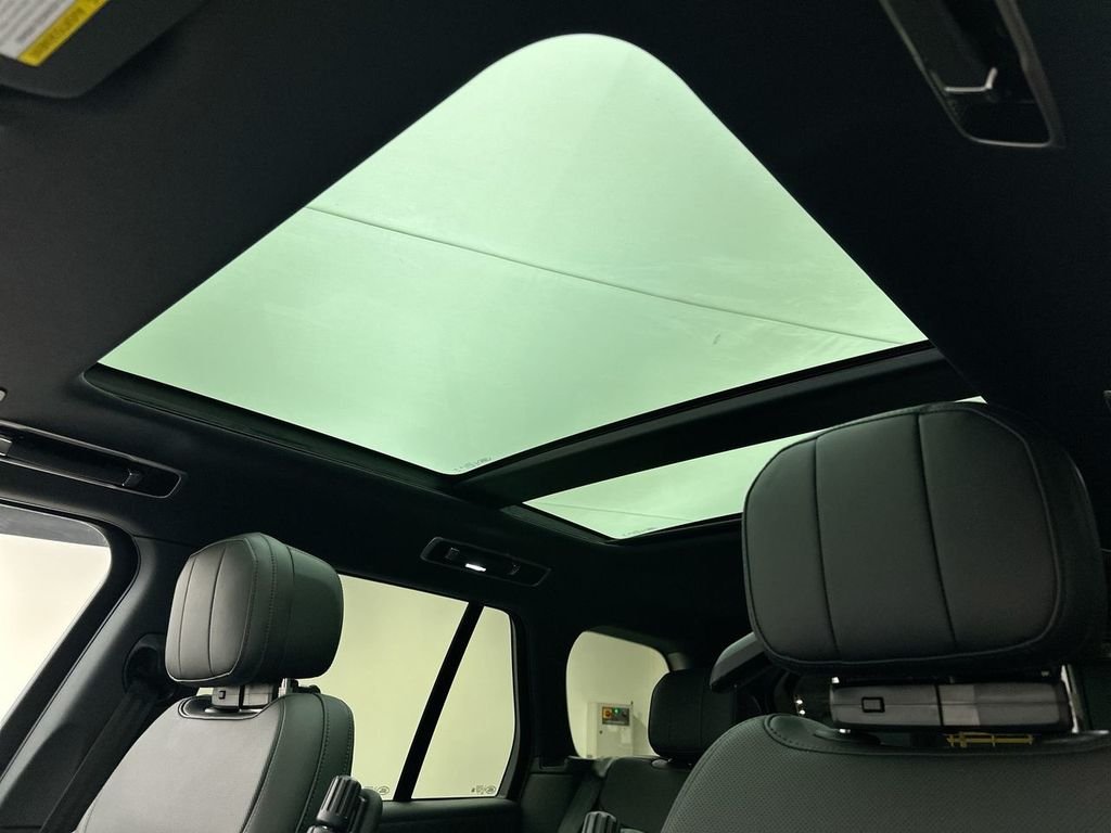 New 2026 Carpathian Grey Land Rover SE image 11