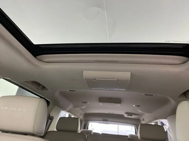 Used 2019 Onyx Black GMC Denali image 37