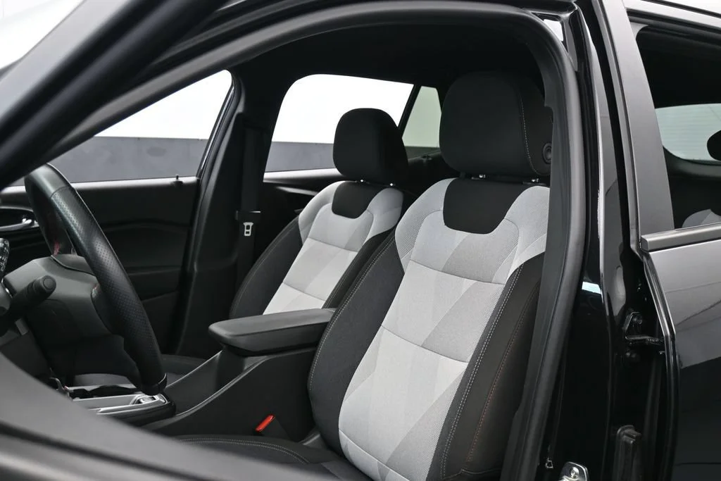 Used 2025 Mosaic Black Metallic Chevrolet 1RS image 10
