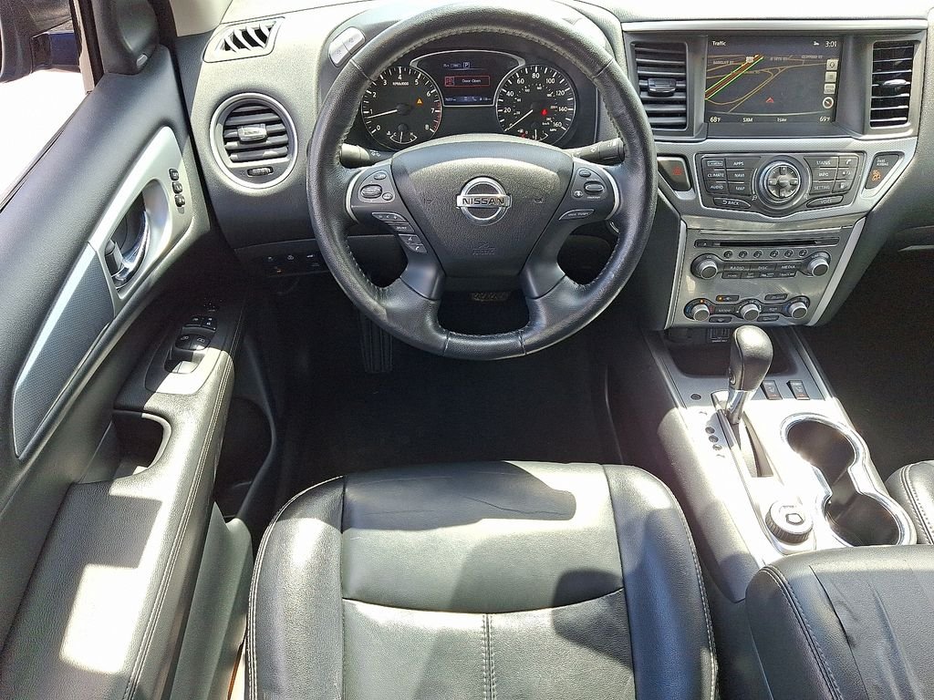 Used 2020 Blue Nissan SL image 13