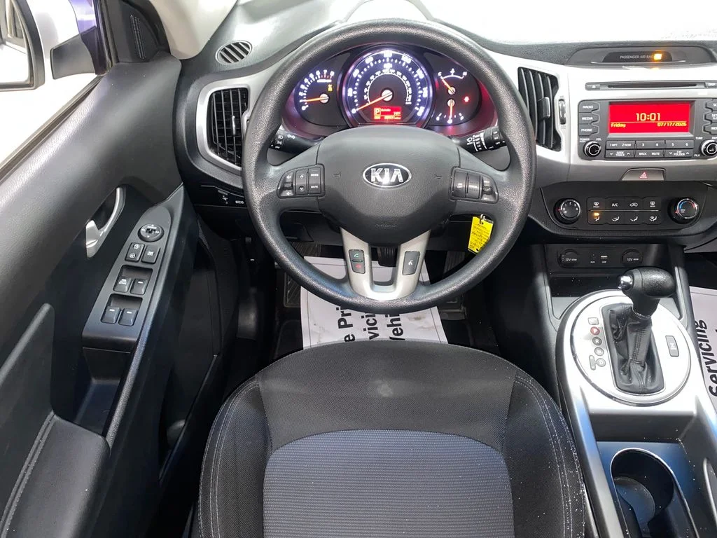Used 2016 Silver Kia LX image 22