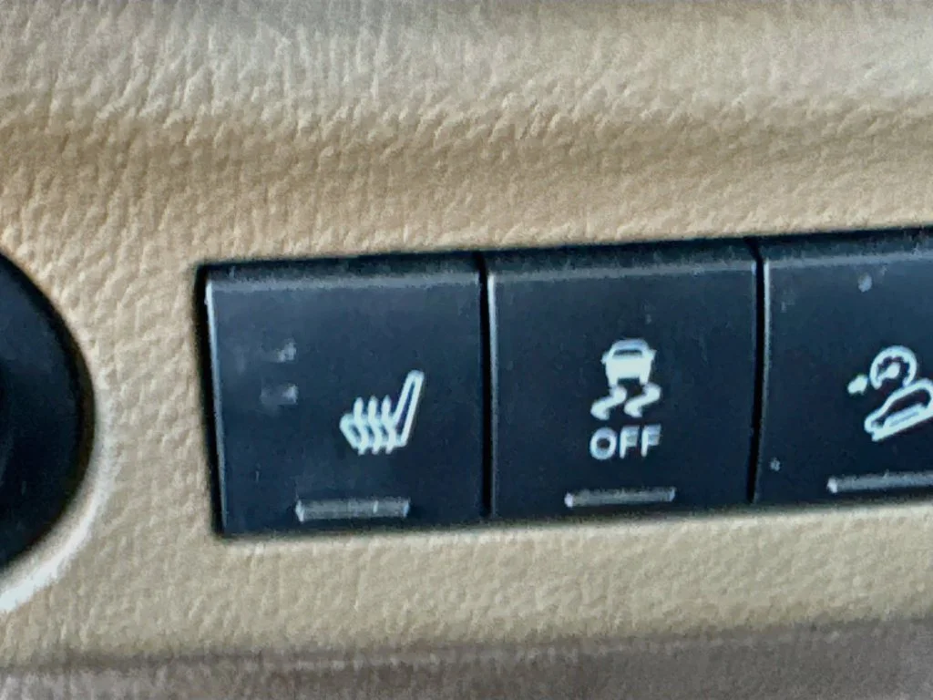 Used 2014 Black Jeep Unlimited Rubicon image 22