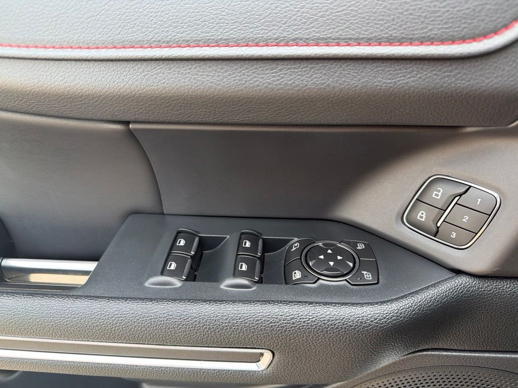 Used 2022 White Ford Limited image 16