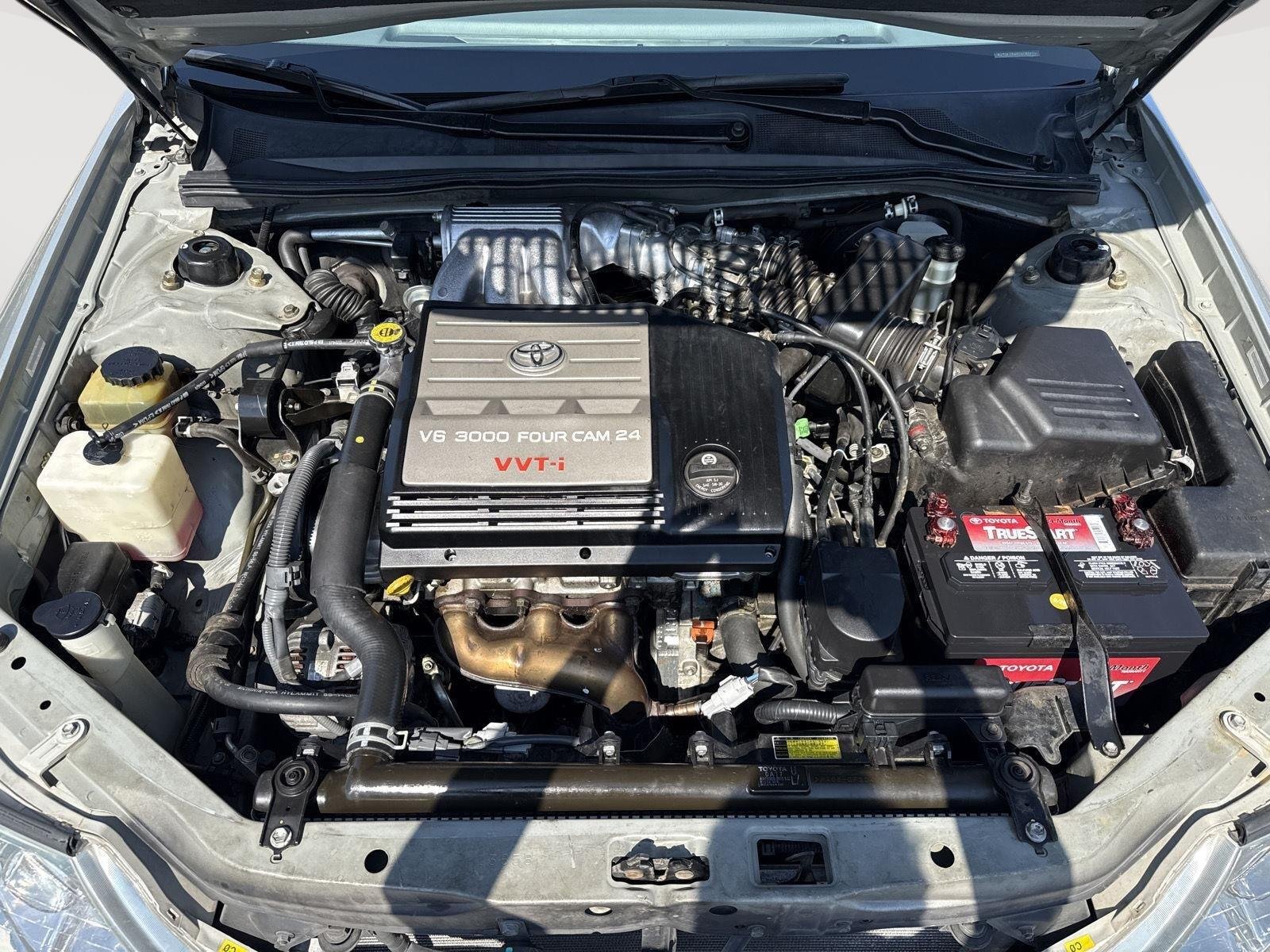 Used 2002 Lunar Mist Metallic Toyota XL image 26