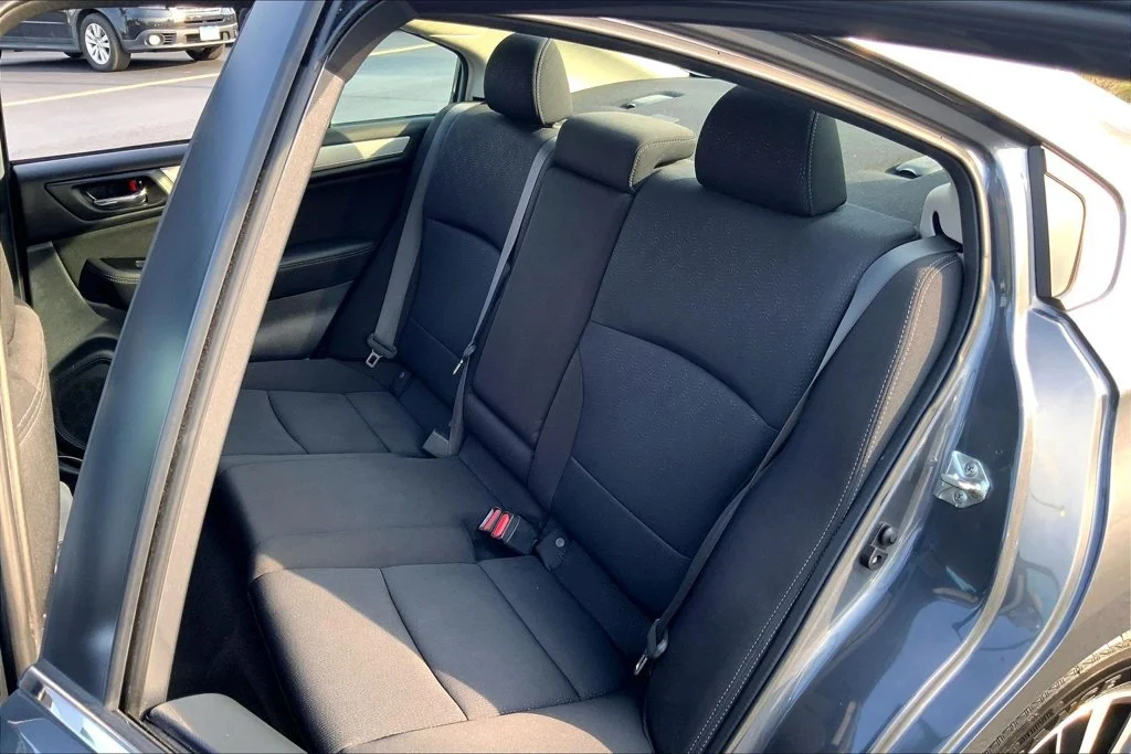 Used 2018 Gray Subaru 2.5i image 29