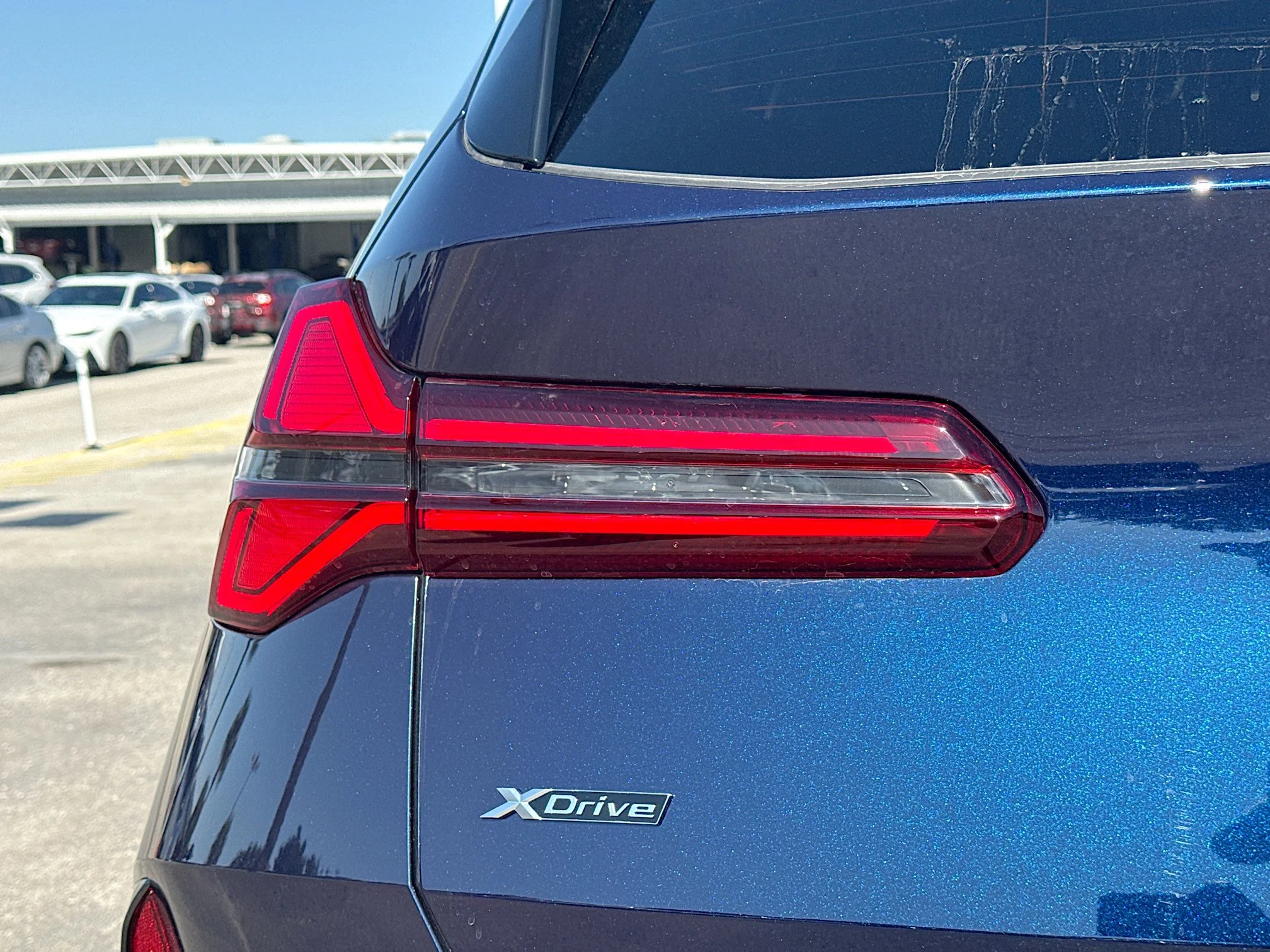 New 2026 Tanzanite Blue II Metallic BMW 30 xDrive image 10