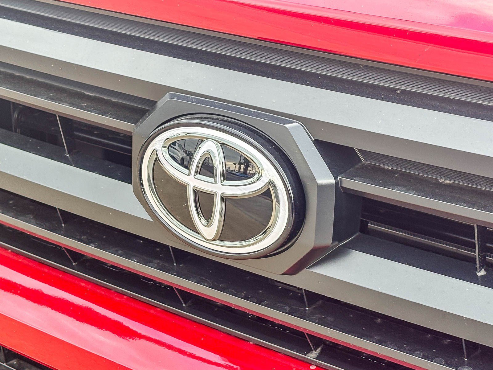 New 2026 Supersonic Red <sup>1</sup> Toyota  SR5 image 9