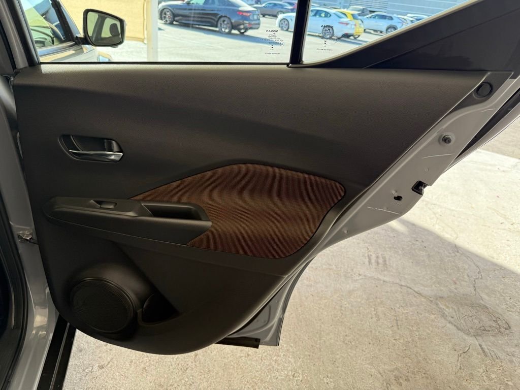 Used 2024 Super Black Nissan SR image 13
