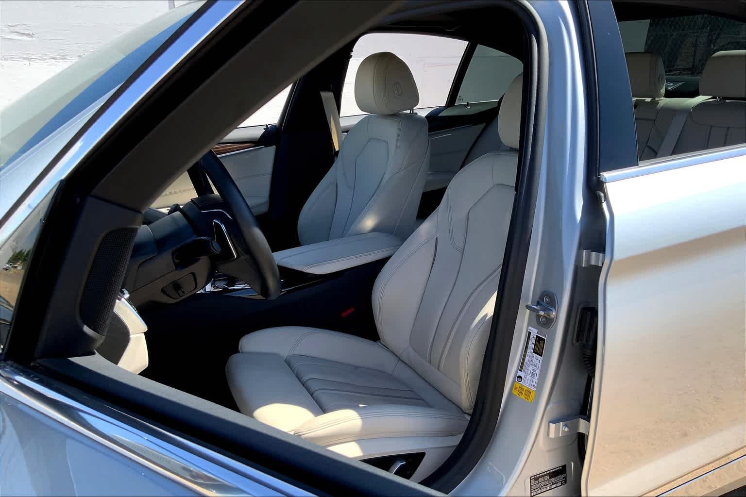 Used 2018 Glacier Silver Metallic BMW 530i image 7