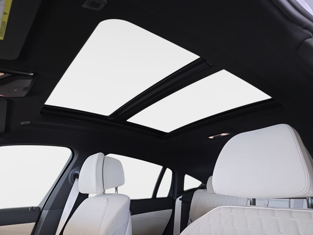 New 2027 Mineral White Metallic BMW xDrive40i image 20