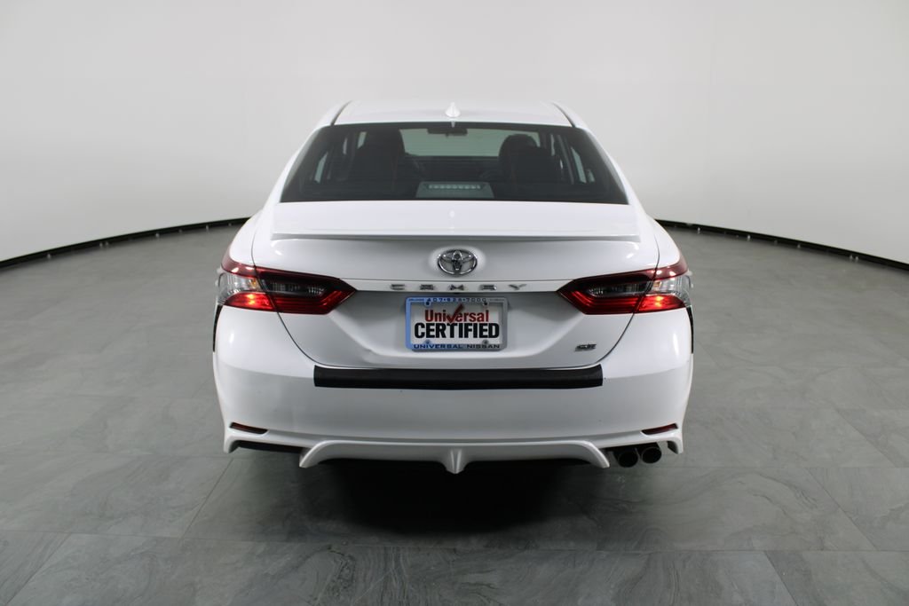 2023 Toyota Camry SE - Photo 9