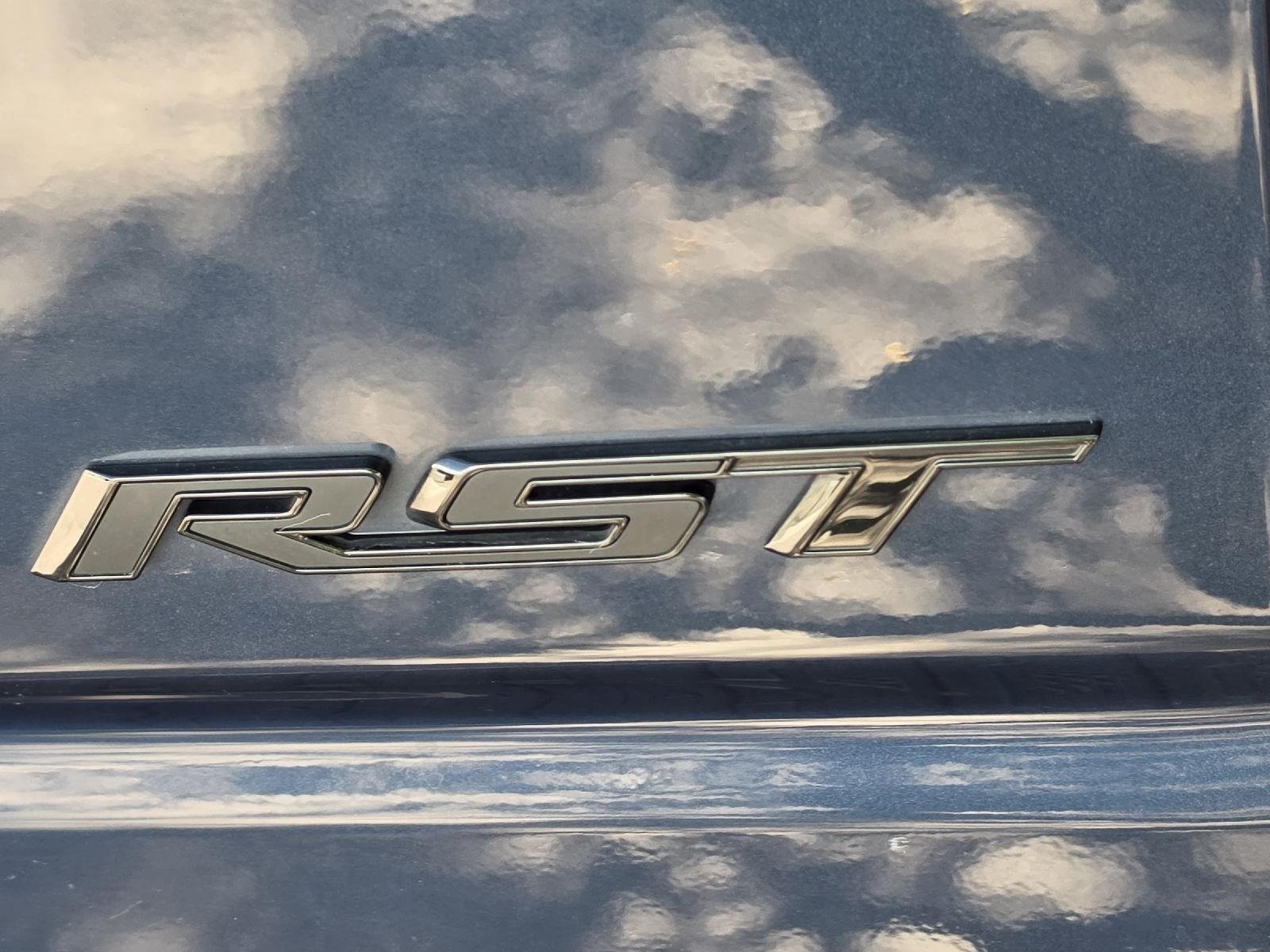 Used 2023 Northsky Blue Metallic Chevrolet RST image 28