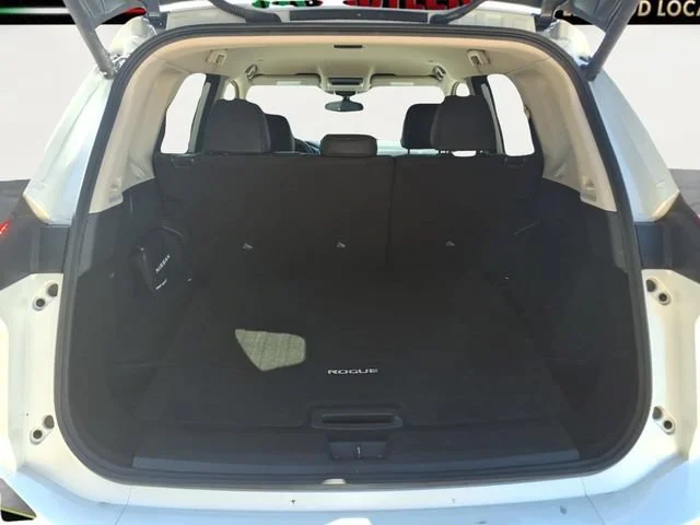 Used 2026  Nissan SL image 26