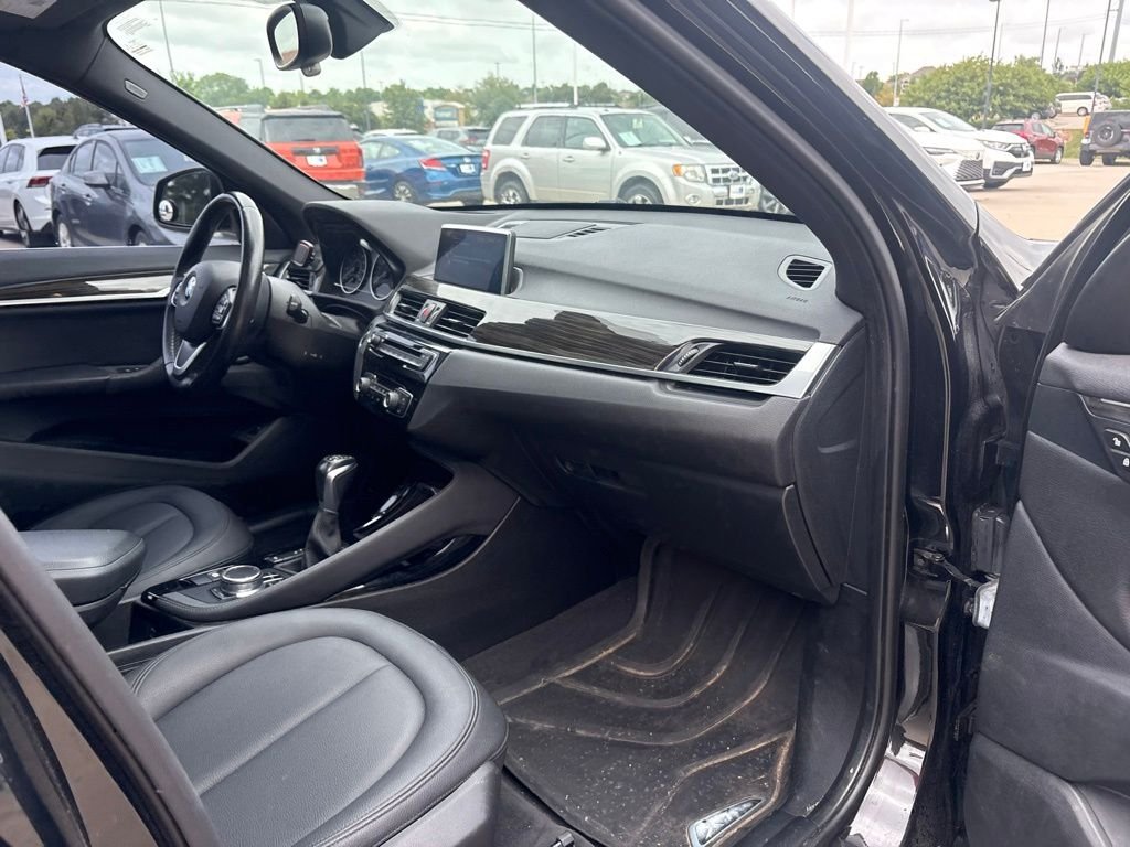 Used 2016 Jet Black BMW xDrive28i image 22