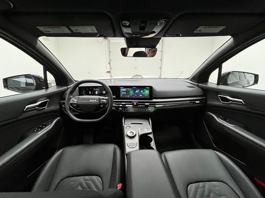 Used 2026 Black Kia X-Line image 4