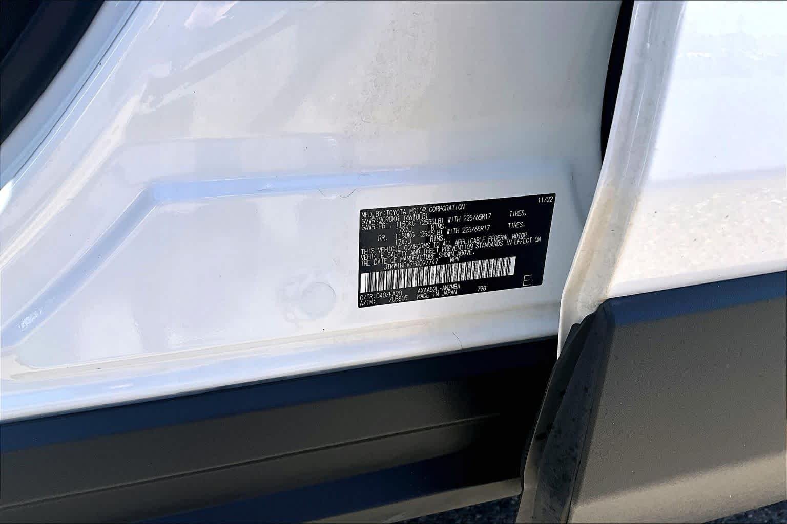 Certified Used 2023 Ice Cap Toyota XLE image 35