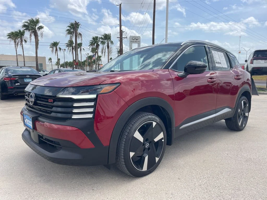 Used 2025 Red Nissan SR image 1