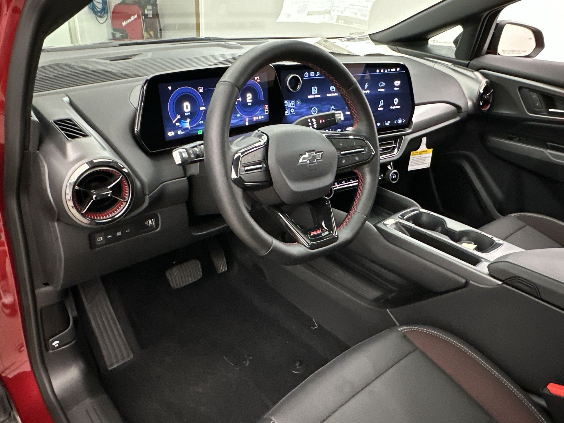 2025 Chevrolet Equinox EV RS - Photo 62