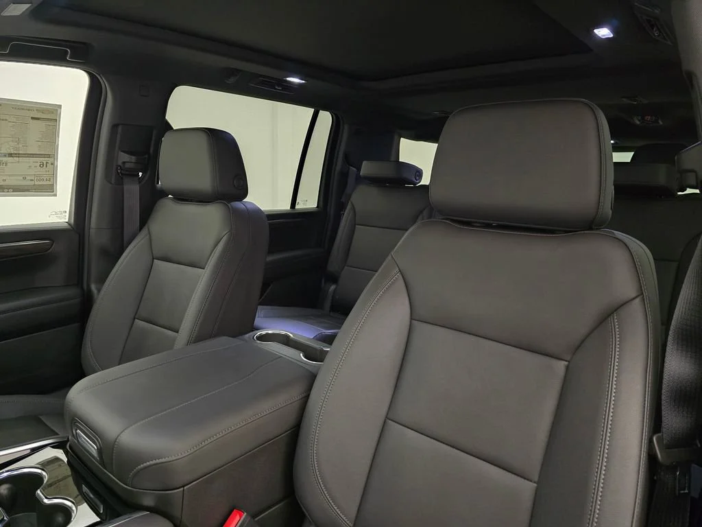 2025 Chevrolet Suburban Z71 - Photo 49