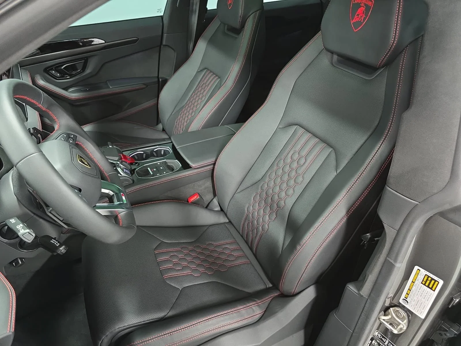 Used 2025 Grigio Keres Metallic Lamborghini SE image 5