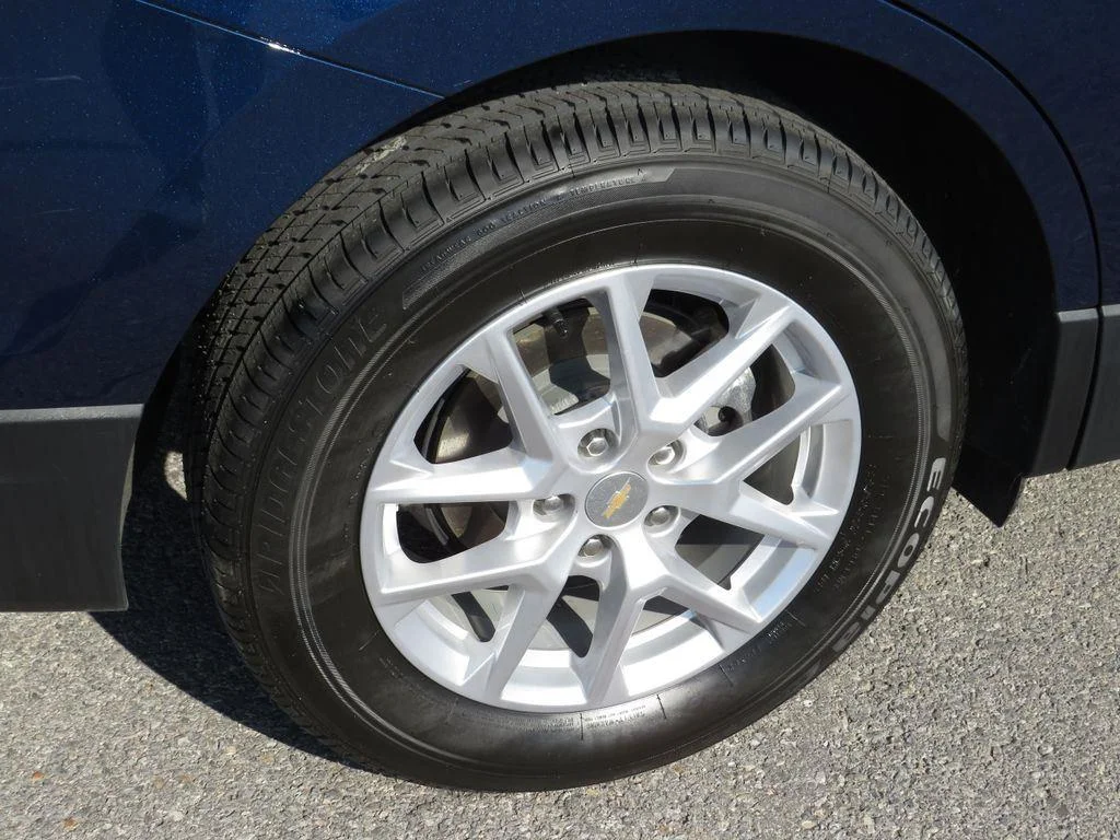 Used 2023 Blue Chevrolet LT image 9