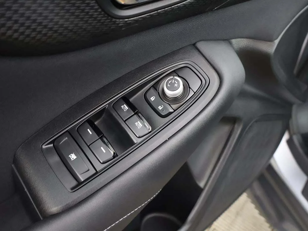 Used 2025 Ice Silver Metallic Subaru Premium image 34