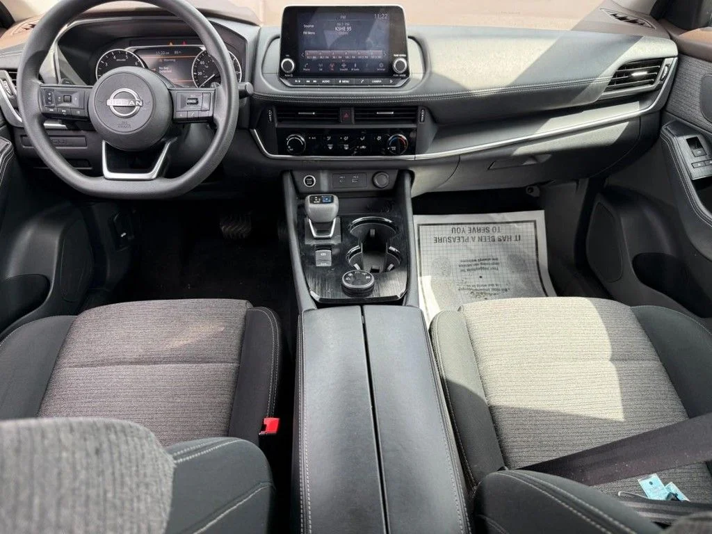 Used 2022 White Nissan S image 12