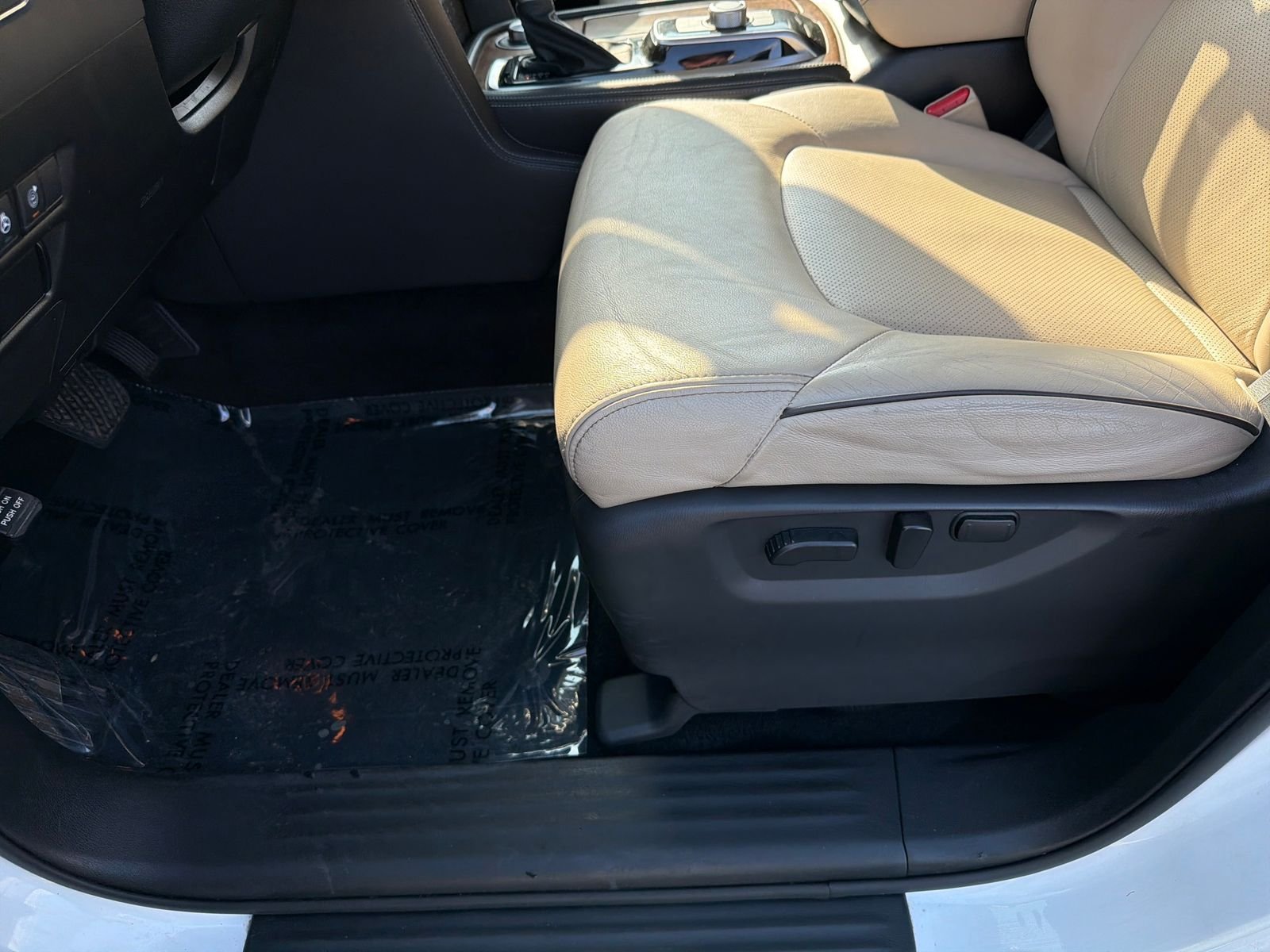 Certified Used 2023 White Nissan SL image 27