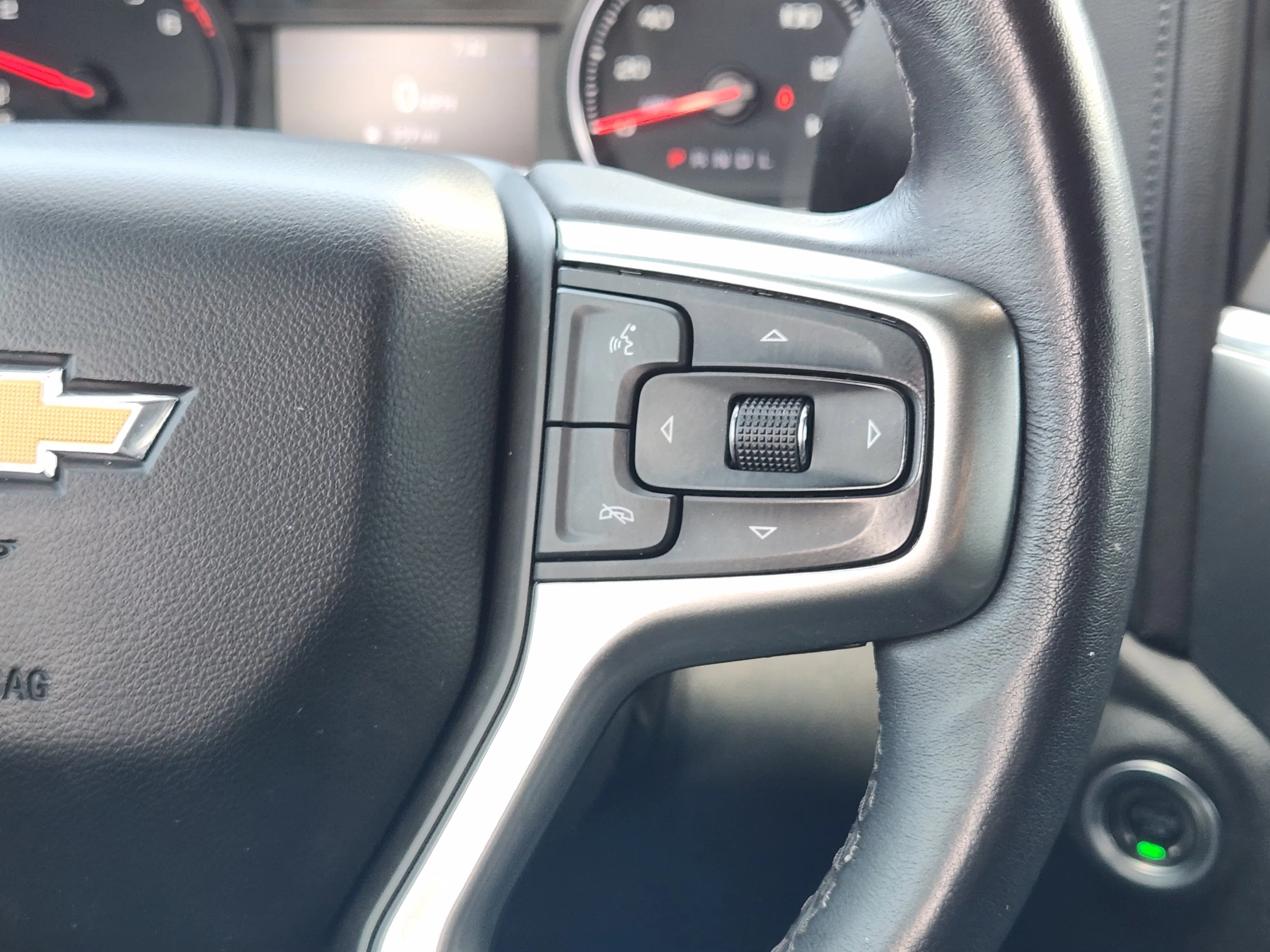 Used 2021 BLACK Chevrolet LT image 28