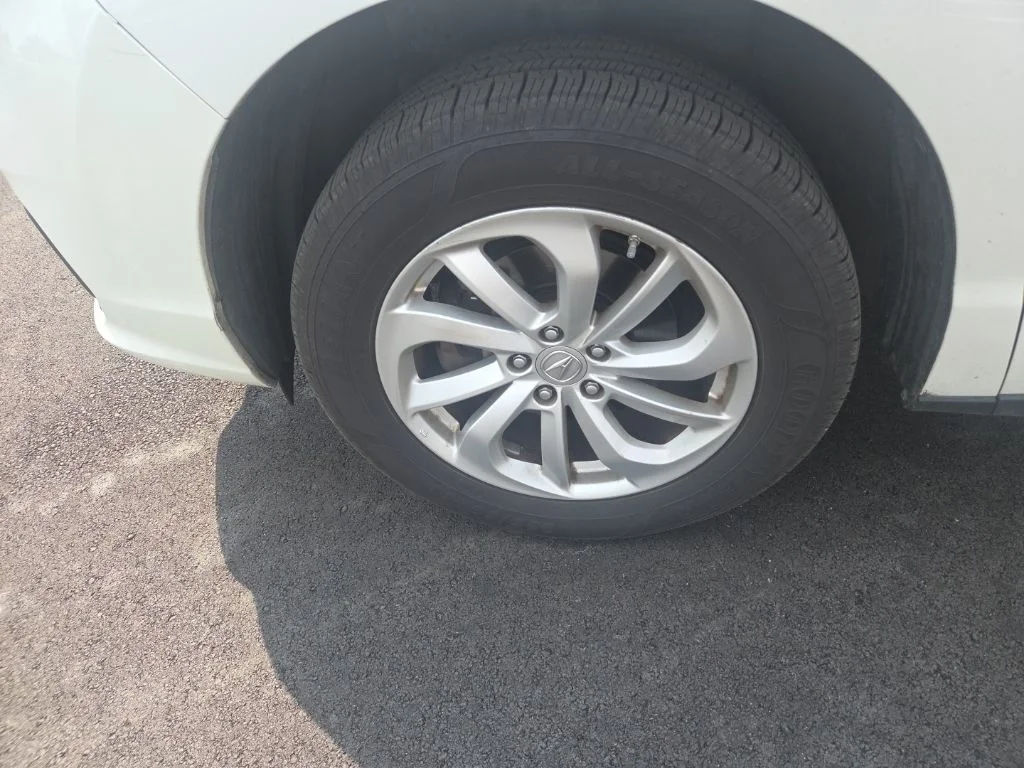Used 2016  Acura Base image 21
