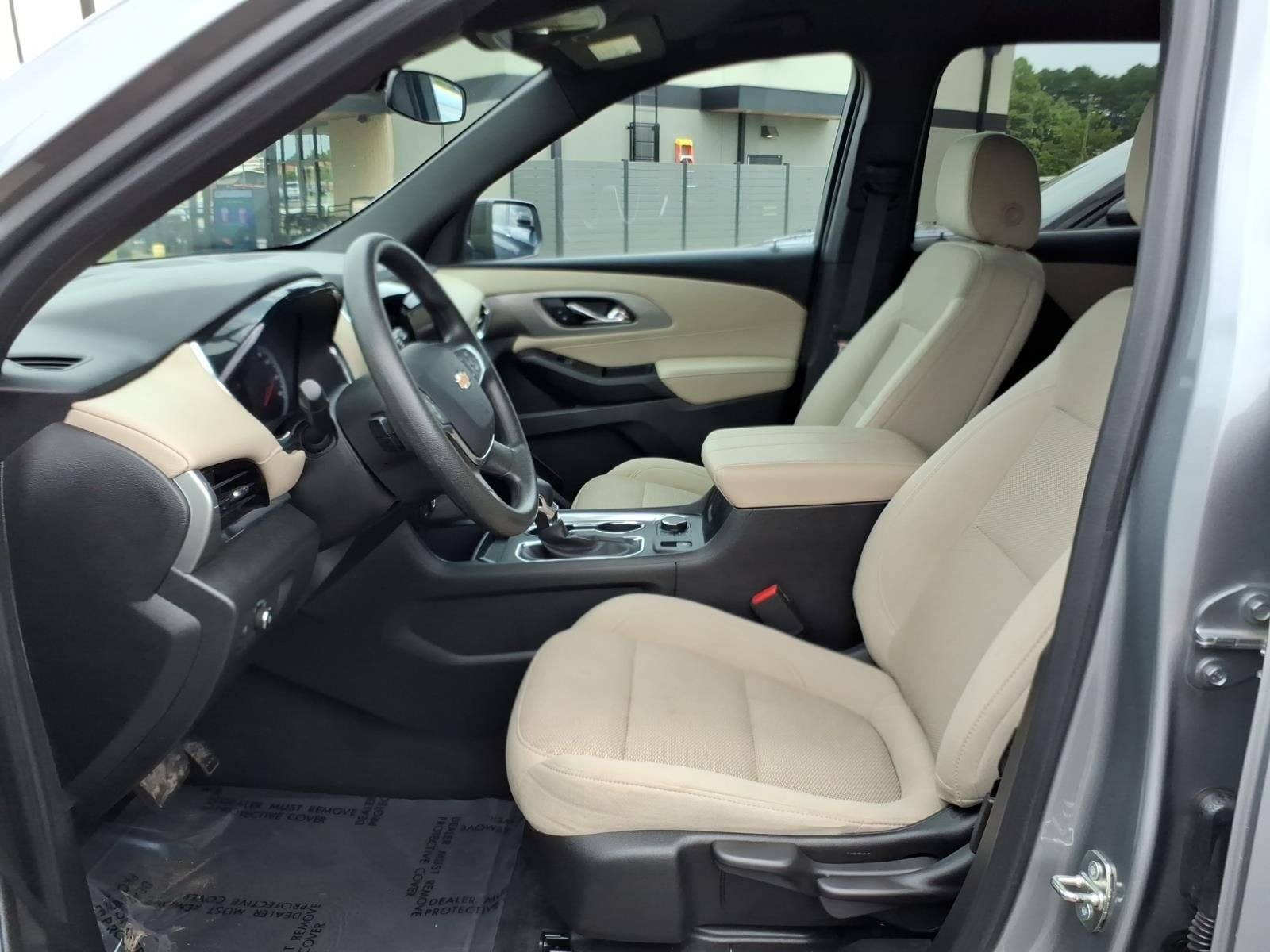 Used 2023 Gray Chevrolet LS image 9