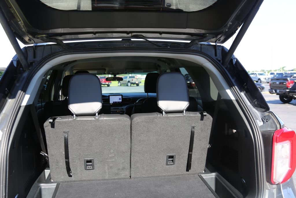 Used 2024 Gray Ford XLT image 6