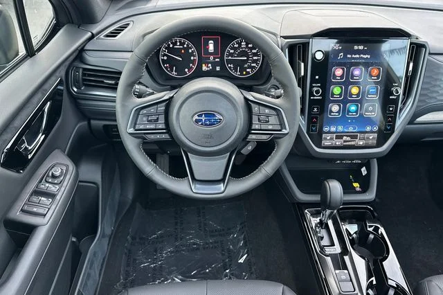 New 2026 CRYSTAL WHITE PEARL Subaru Limited image 11
