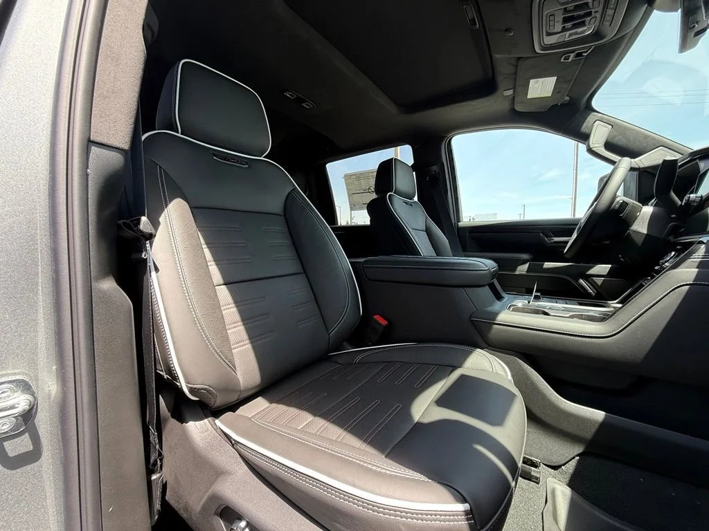 New 2026 Sterling Metallic GMC AT4X image 13