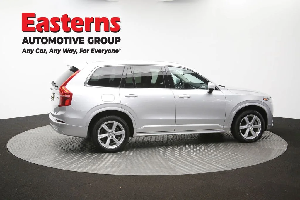 Used 2022 Gray Volvo T5 Momentum image 45