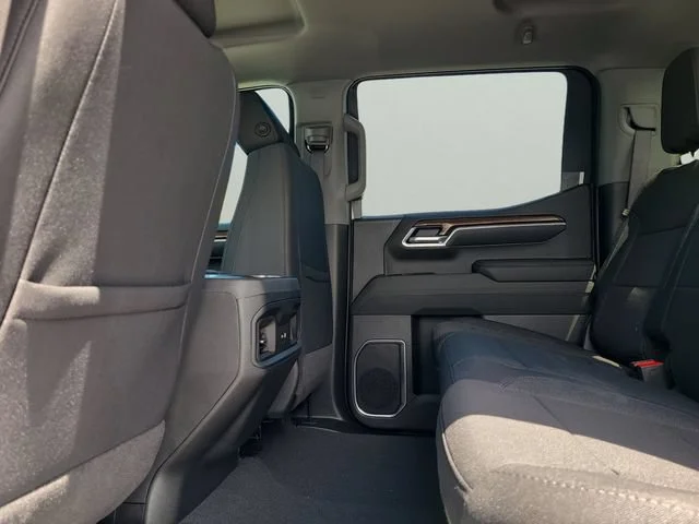New 2026 Summit White Chevrolet LT image 10