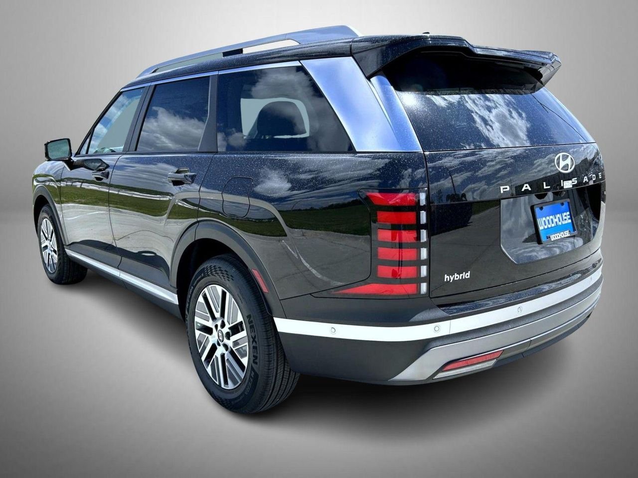 New 2026 Black Hyundai SEL Premium image 7