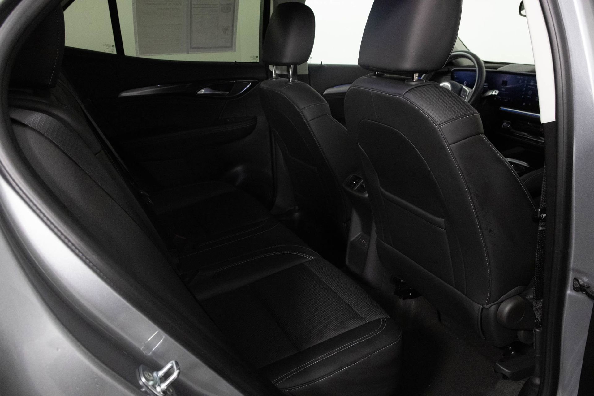 2025 BUICK ENVISION - Image 35