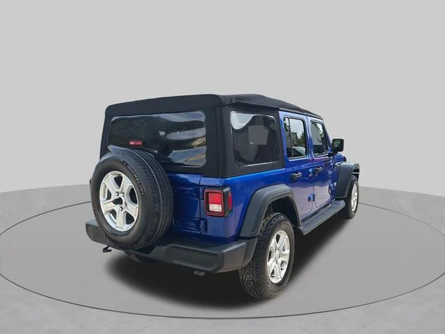 Used 2018 Blue Jeep Unlimited Sport S image 5