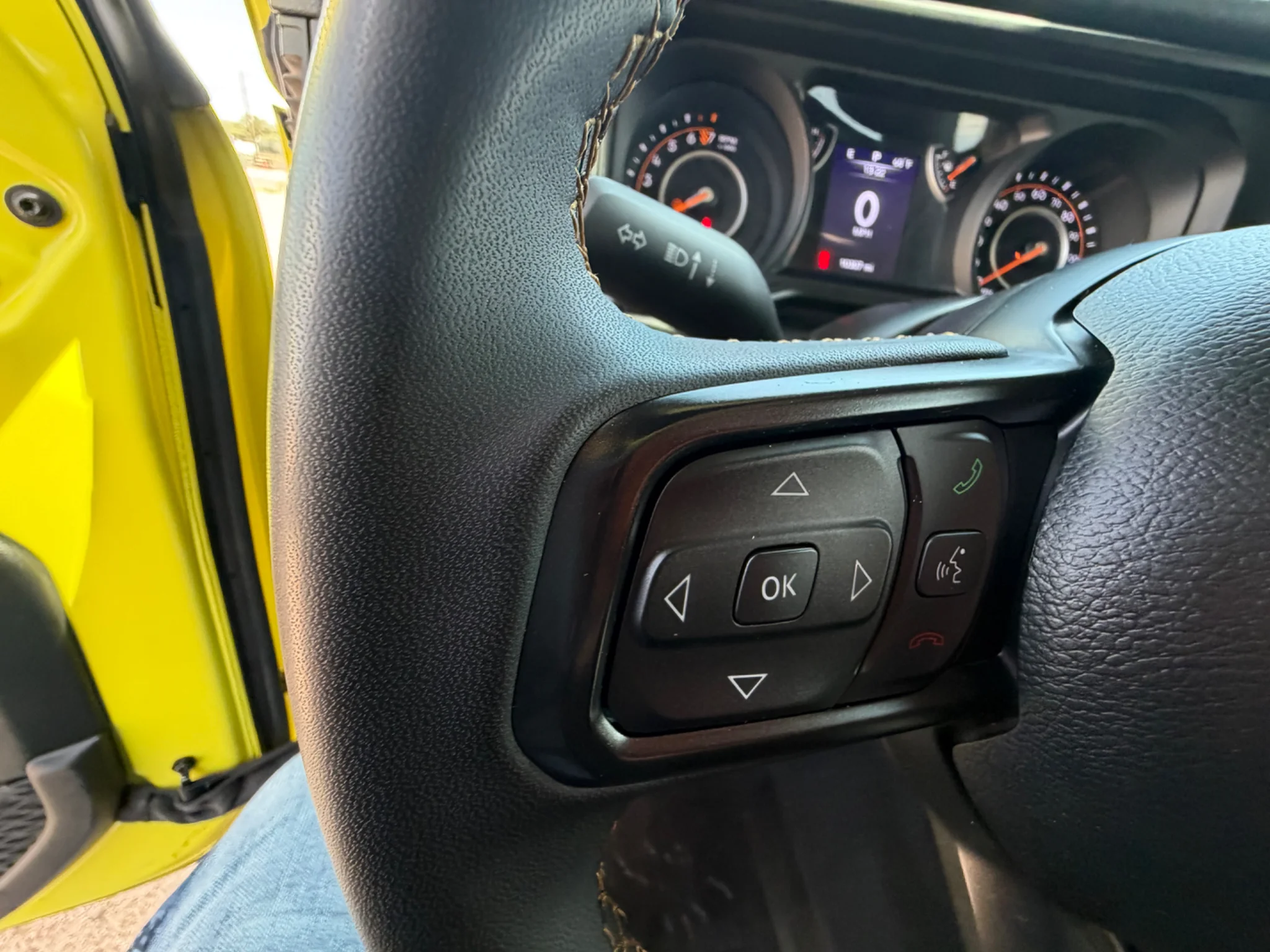 Used 2024 High Velocity Clearcoat Jeep Sport S image 19