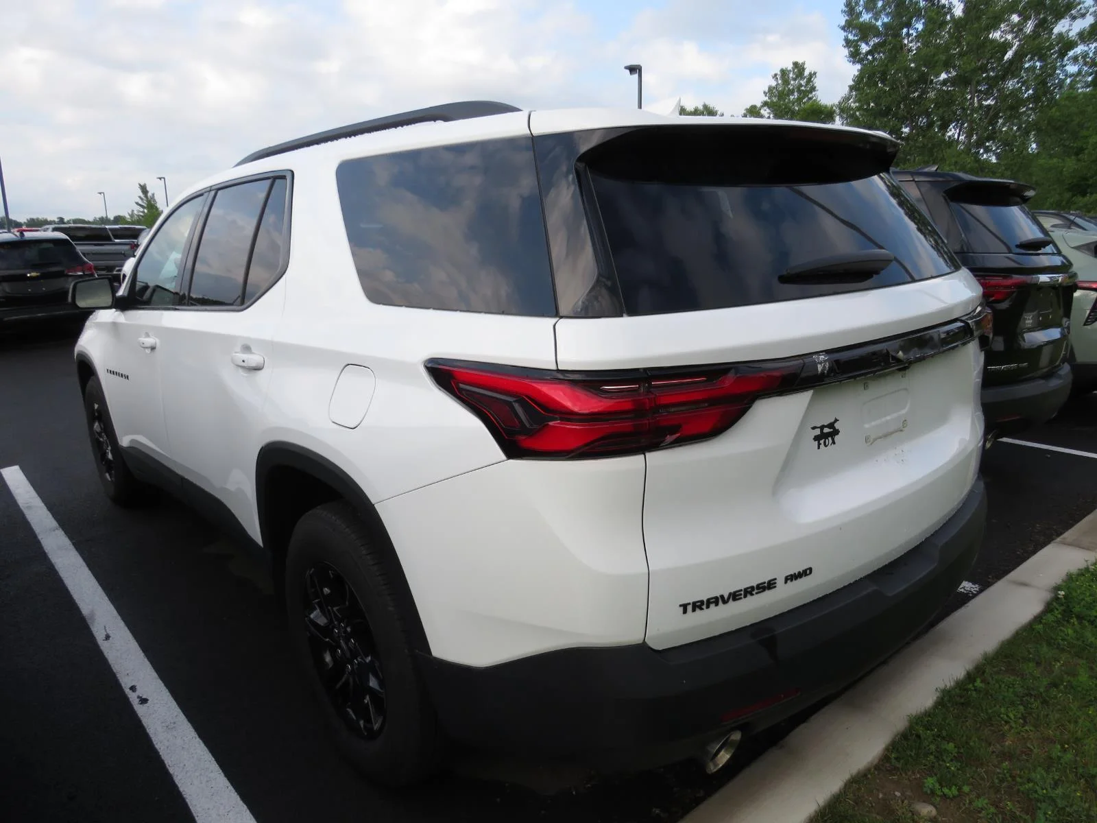 Used 2023 Summit White Chevrolet LS image 11
