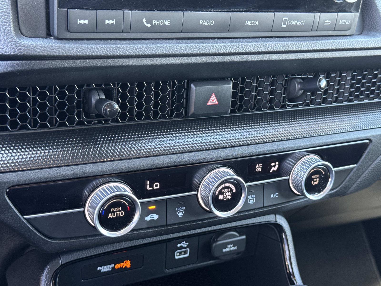 2024 Honda CR-V LX - Photo 14
