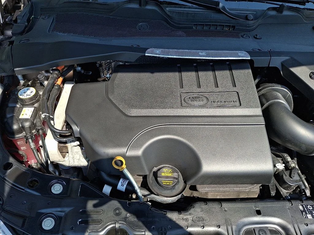 Certified Used 2026  Land Rover S image 25