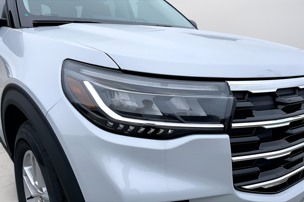 New 2026 Space White Metallic Ford Active image 21